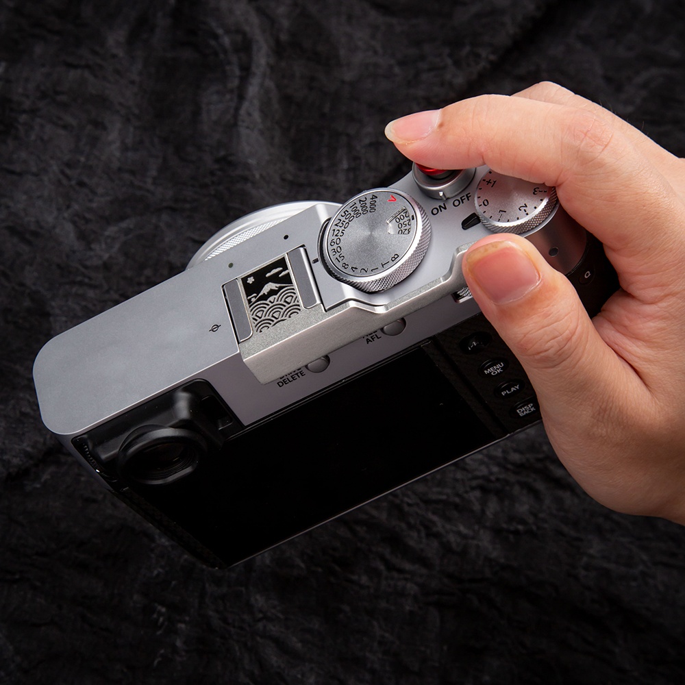 X100VI Enhance The Grip for FU - đánh giá và giá Fujifilm Camera X100Vi